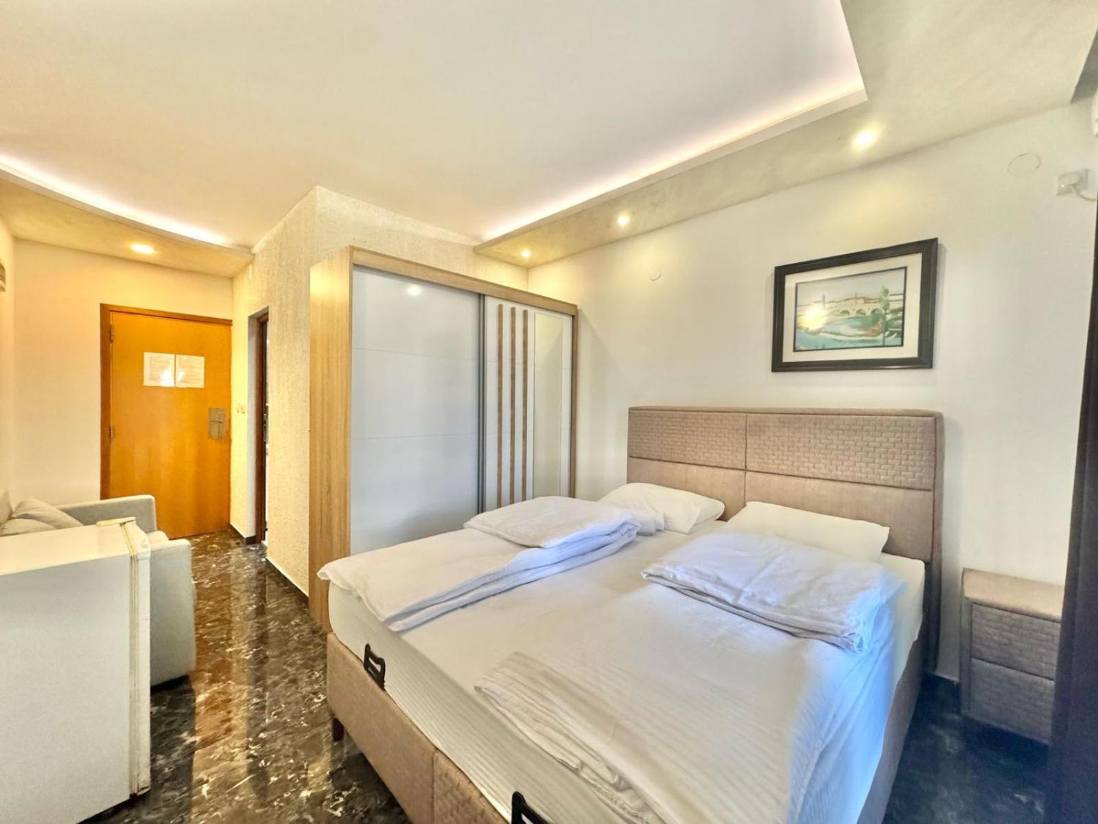 Beachfront Hotel Palma - Jaz Budva Exteriér fotografie